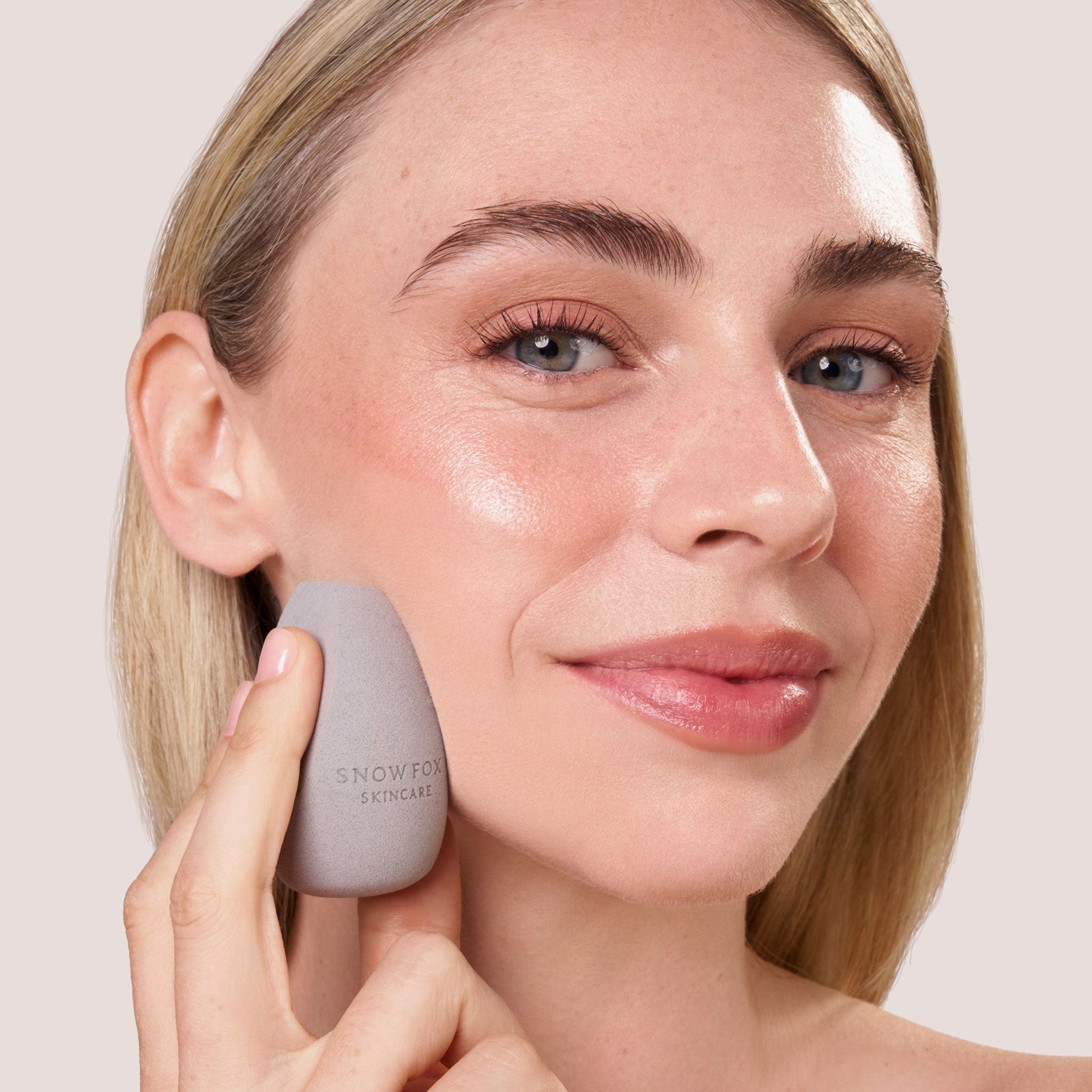 Snow Melt MatteBright™ Powder - Image 4